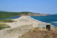 Плажът при устието на река Велека край Синеморец