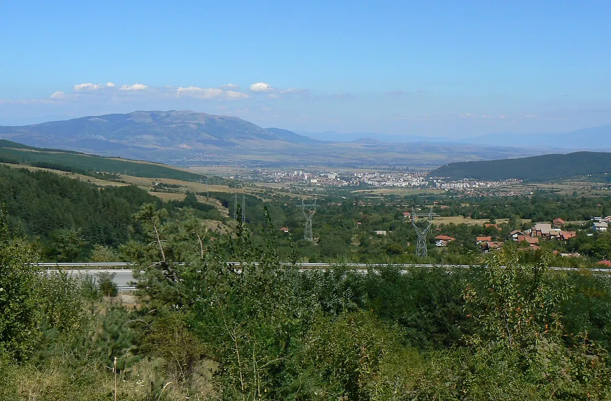 Изглед към Кюстендил и планината Конявска