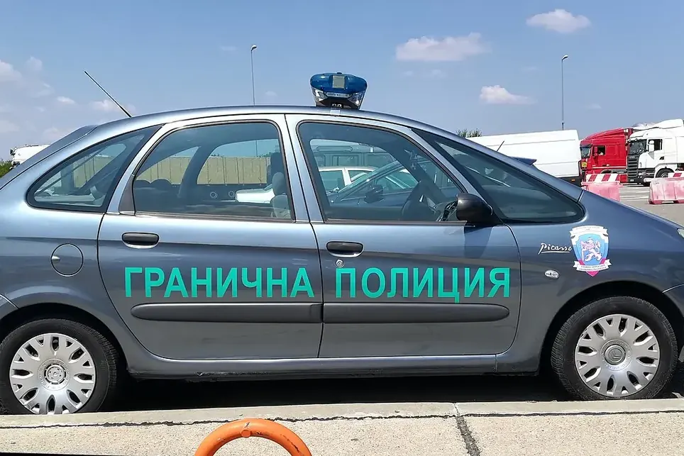 Патрулен автомобил на Гранична полиция