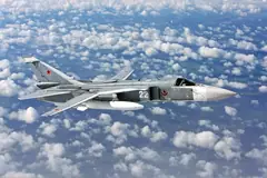 Руски фронтови бомбардировач Су-24 в полет