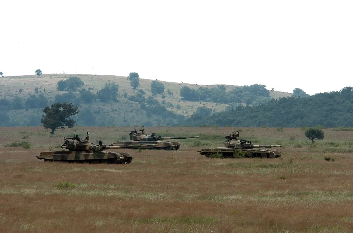 Танкове Т-72 на Българската армия на учение
